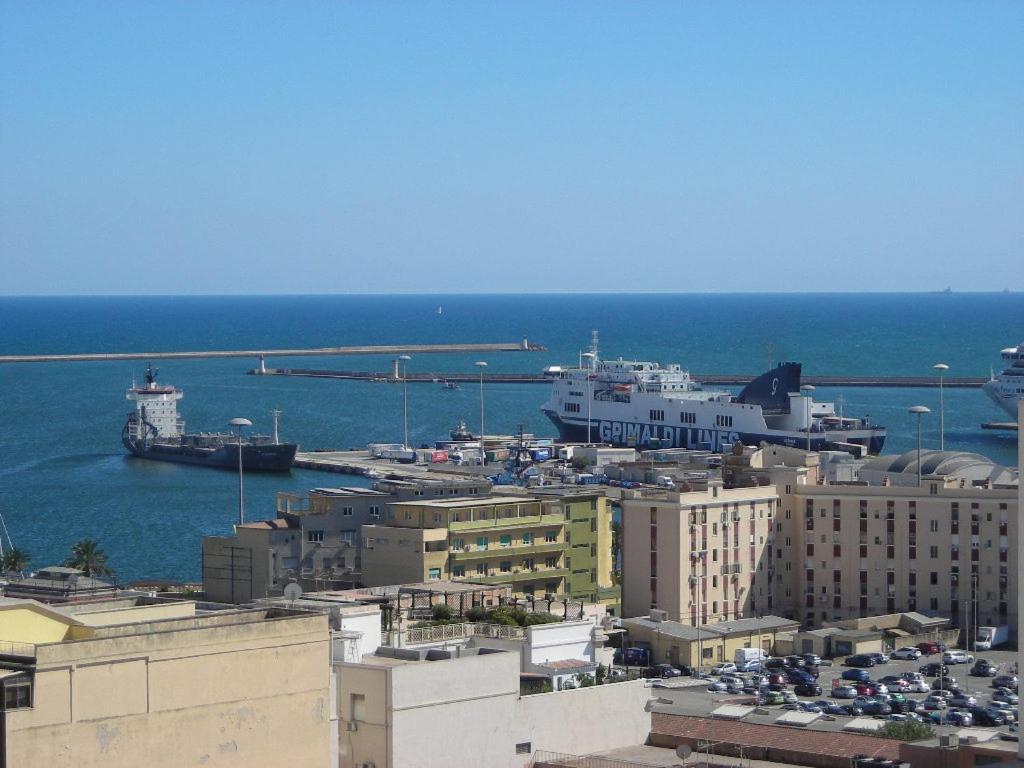 Appartamento Panoramico Cagliari, I Tre Grilli, Centro Exterior foto